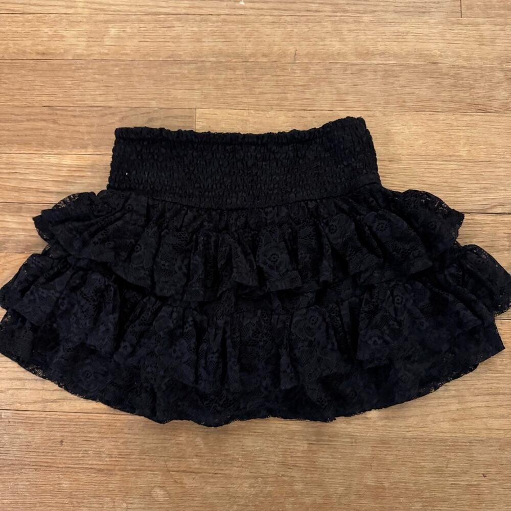 Sweet Society black ruffle lace mini skort size XS
 b17